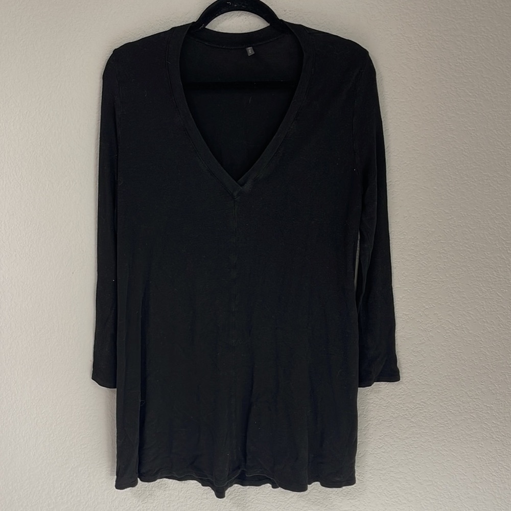 Riller & Fount Black Long Sleeve Knit V-Neck Top Women's Size 1